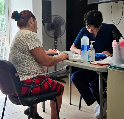 Jornadas de Fumigación y Atención Médica en Comunidades Rurales