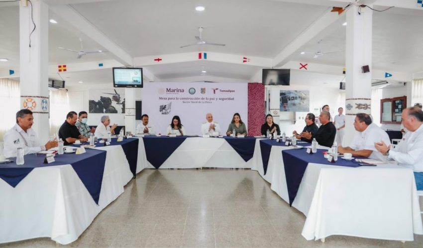 Mesa de Construcción de la Paz y la Seguridad en las instalaciones del Sector Naval de La Pesca